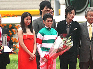 安田記念表彰式