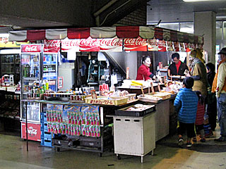 佐賀競馬場内屋台