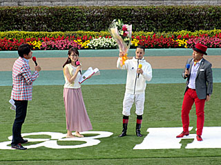 オークスレース回顧