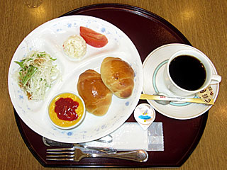 モーニングスナックセット(ニユートーキヨー)