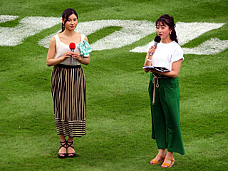 HOLIDAYSステージ土屋太鳳さんスペシャルトークショー