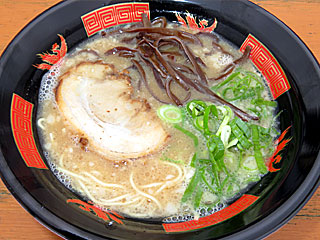 東京らーめんステークス2019 | 醤油豚骨ラーメン〔でびっと〕