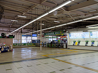 JR府中本町駅競馬場臨時改札口