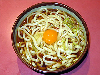 月見うどん大盛り〔馬そば深大寺〕