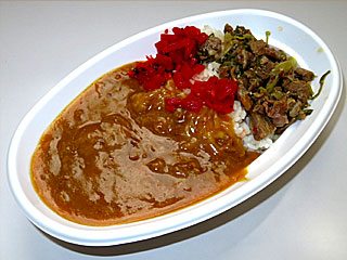 牛すじ煮込みカレー〔金久右衛門@中山競馬場〕