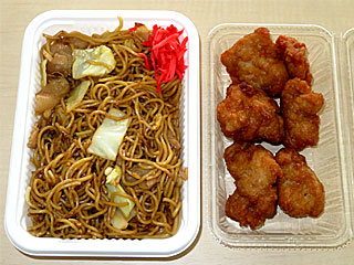 焼そば&とりからあげ〔やなぎ〕
